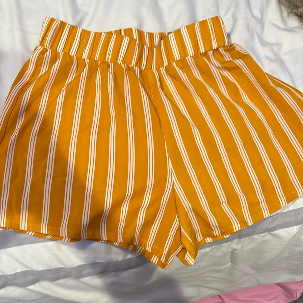 SHEIN xs shorts